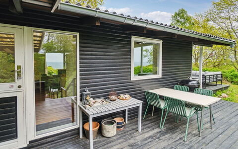 Esben - 350M from the Sea: Bois, Maison, Chalet, Domicile, Toit, Zone Rurale, Siding, Cabane En Rondins, Batiments Jardin, Dur