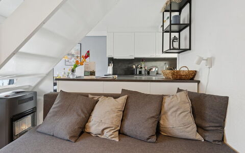 Majvi - 300M from the Sea: Bois, Toit, Architecture, Domicile, Maison, Chalet, Siding, Dur, Pente, Biens
