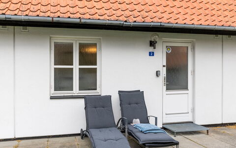 Majvi - 300M from the Sea: Bois, Toit, Architecture, Domicile, Maison, Chalet, Siding, Dur, Pente, Biens