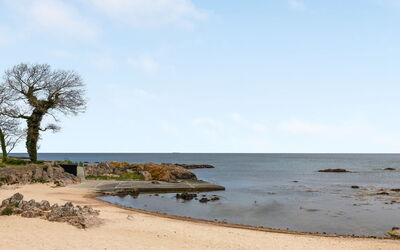 Majvi - 300M from the Sea
