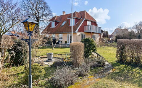 Jolin - 200M from the Sea: Bois, Maison, Chalet, Domicile, Toit, Zone Rurale, Siding, Cabane En Rondins, Batiments Jardin, Dur