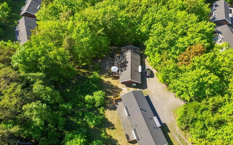 Verner - 500M from the Sea: Domicile, Zone Résidentielle, Maison, Chalet, Toit, Lot Terre, Siding, Jardin, Biens, Pelouse