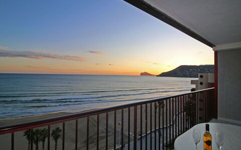 Calpe Playa: L'Eau, Ciel, Nuage, Propriété, Clôture, Afterglow, Le Coucher Du Soleil, Horizon, Crépuscule, Lever Du Soleil