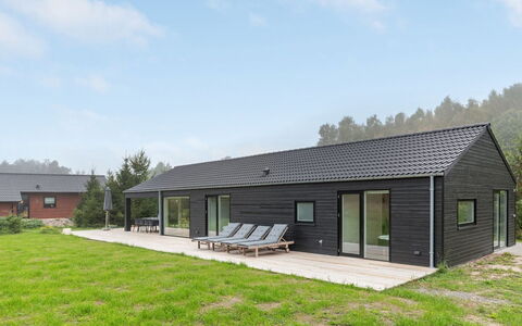 Iivo - 350M from the Sea: Bois, Maison, Chalet, Domicile, Toit, Zone Rurale, Siding, Cabane En Rondins, Batiments Jardin, Dur