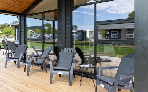 Ignat - 175M from the Sea: Bois, Maison, Chalet, Domicile, Toit, Zone Rurale, Siding, Cabane En Rondins, Batiments Jardin, Dur