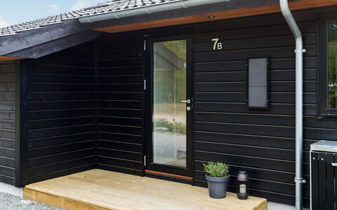 Ignat - 175M from the Sea: Bois, Maison, Chalet, Domicile, Toit, Zone Rurale, Siding, Cabane En Rondins, Batiments Jardin, Dur