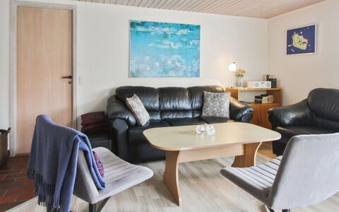 Berthilde - 400M from the Sea: Bois, Maison, Chalet, Domicile, Toit, Zone Rurale, Siding, Cabane En Rondins, Batiments Jardin, Dur