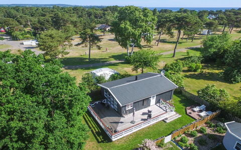 Algeth - 350M from the Sea: Zone Résidentielle, Maison, Domicile, Chalet, Biens, Aménagement Paysager, Banlieue, Pelouse, Parc, Photographie Aérienne