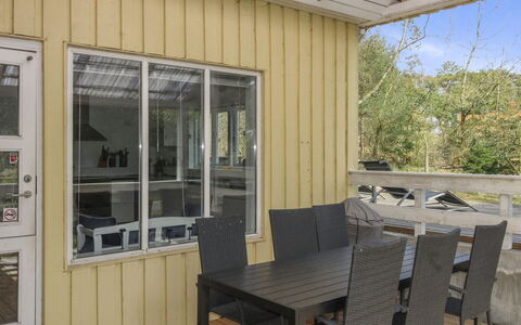 Christella - 200M from the Sea: Bois, Toit, Architecture, Domicile, Maison, Chalet, Siding, Dur, Pente, Biens
