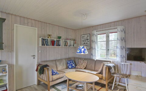 Cvetanka - 200M from the Sea: Domicile, Chalet, Siding, Dur, Ombre, Planche, Conception, Biens, Porche, Plate-Forme