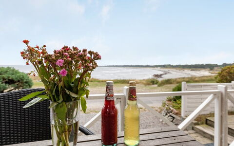 Bilal - 20M from the Sea: Toit, Maison, Zone Résidentielle, Domicile, Biens, Chalet, Conception