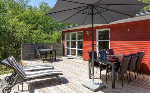 Lisa - 650M from the Sea: Herbe, Maison, Toit, Chalet, Domicile, Arbuste, Ferme, Lot Terre, Zone Rurale