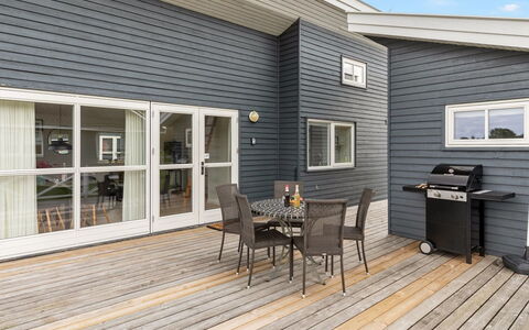 Helemine - 2.8Km from the Sea: Bois, Maison, Chalet, Domicile, Toit, Zone Rurale, Siding, Cabane En Rondins, Batiments Jardin, Dur