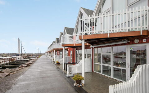 Armela - 10M from the Sea: Architecture, Domicile, Siding, Porche, Balcon, Daylighting, Clôture