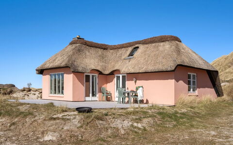 Tabea - 150M from the Sea: Bois, Tache De Bois, Planche, Dur, Chalet, Plate-Forme, Siding, Ombre, Parquet, Batiments Jardin