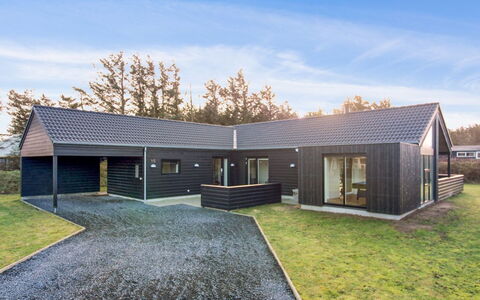 Øthbiorn - 1.1Km from the Sea: Bois, Maison, Chalet, Domicile, Toit, Zone Rurale, Siding, Cabane En Rondins, Batiments Jardin, Dur