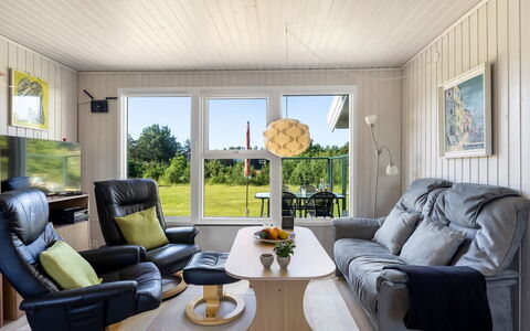 Matis - 650M from the Sea: Meubles, Design Intérieur, Sol, Salon, Canapé, Sol, Éclairage, Pièce, Plafond, Domicile