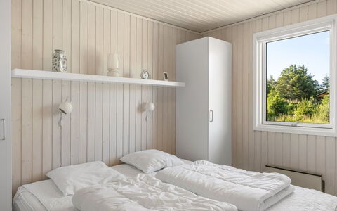 Matis - 650M from the Sea: Chambre, Lit, Bois, Design Intérieur, Drap De Lit, Sol, Literie, Sol, Plafond, Meubles