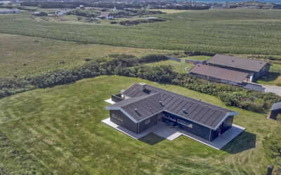 Tetta - 800M from the Sea