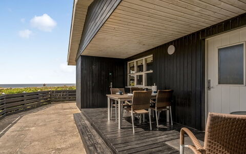 Fabiola - 200M from the Sea: Chalet, Arrière-Cour, Cour, Batiments Jardin, Cabanon, Siding, Mobilier De Jardin, Cabane En Rondins, Structure En Plein Air, Cabane