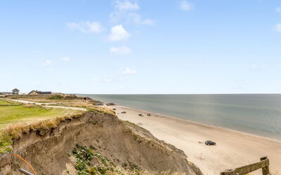 Fabiola - 200M from the Sea