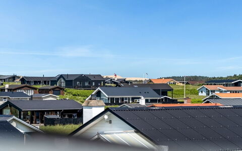 Gynther - 150M from the Sea: 
