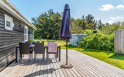 Lica - 600M from the Sea: Toit, Lot Terre, Chalet, Domicile, Zone Rurale, Cabanon, Siding, Batiments Jardin, Cabane En Rondins, Cabane