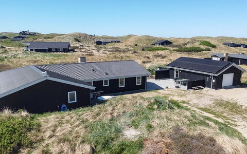 Mano - 200M from the Sea: Bleu, Chalet, Maison, Domicile, Ferme, Biens, Siding