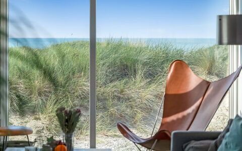 Friede - 100M from the Sea: Bois, Toit, Architecture, Domicile, Maison, Chalet, Siding, Dur, Pente, Biens