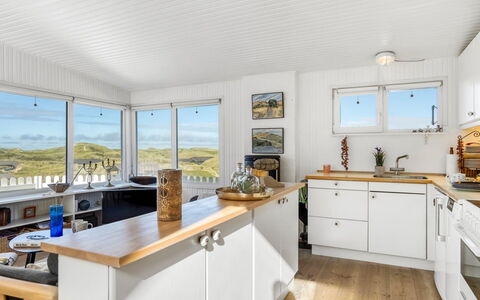 Ineke - 295M from the Sea: Cuisine, Comptoir, Cabinetry, Appareil De Cuisine, Électroménager, Principaux Appliance