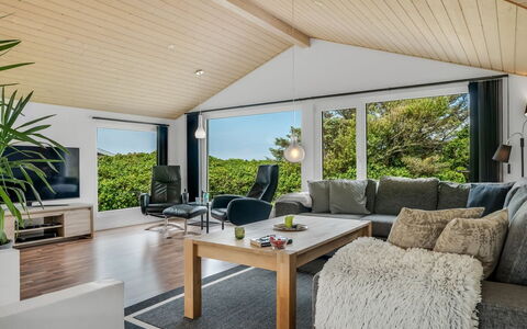 Bengta - 200M from the Sea: Maison, Toit, Domicile, Chalet, Cabanon, Batiments Jardin, Siding, Cour, Cabane En Rondins, Cabane