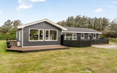 Bengta - 200M from the Sea