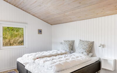 Ingemar - 100M from the Sea