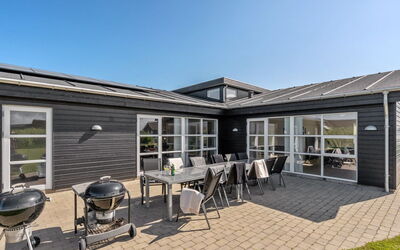 Vitori - 800M from the Sea