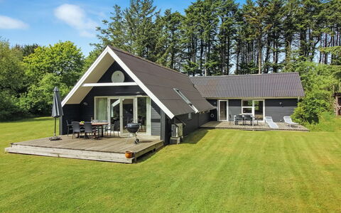 Windelgard - 1Km from the Sea: Piscine, Mobilier De Jardin, Meubles, Recours, Dalle, Eco Hôtel, Ombre, Chaise, Loisir, Biens