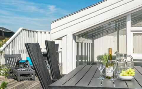 Gorica - 450M from the Sea: Toit, Maison, Zone Résidentielle, Domicile, Biens, Chalet, Conception