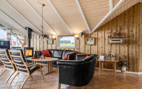 Freya - 200M from the Sea: Toit, Maison, Zone Résidentielle, Domicile, Biens, Chalet, Conception