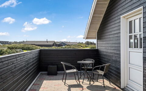 Freya - 200M from the Sea: Toit, Maison, Zone Résidentielle, Domicile, Biens, Chalet, Conception