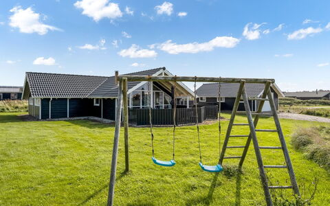 Freya - 200M from the Sea: Toit, Maison, Zone Résidentielle, Domicile, Biens, Chalet, Conception