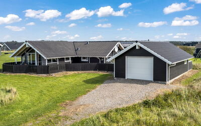 Freya - 200M from the Sea