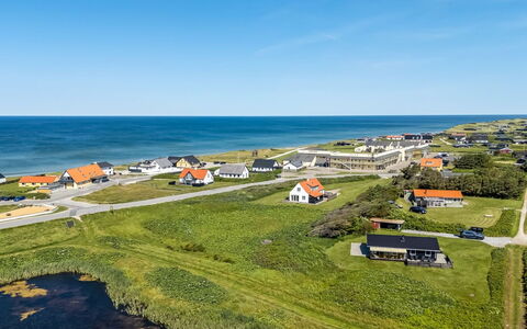 Kauko - 150M from the Sea: Herbe, Arbuste, Maison, Jardin, Domicile, Chalet, Lot Terre, Pelouse, Couverture De Sol
