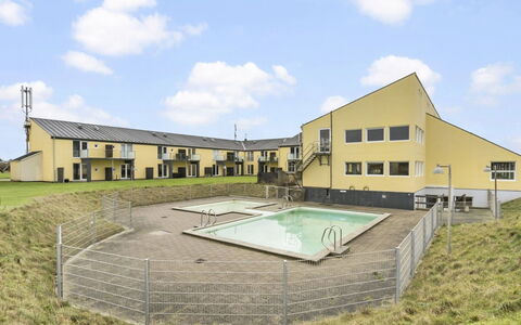 Solveg - 150M from the Sea: Piscine, Zone Résidentielle, Établissements Humains, Composite, Biens, Recours, Cour, Ombre, Cour, Thermes