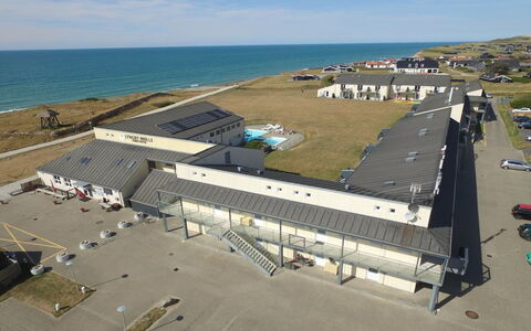 Tomte - 70M from the Sea: Lot Terre, Toit, Plaine, Parking, Aire De Repos, Photographie Aérienne, Terrain De Stationnement