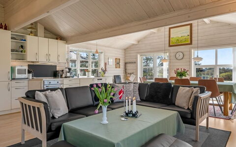 Mathy - 900M from the Sea: Bois, Domicile, Maison, Chalet, Plafond, Salon, Dur, Canapé, Parquet