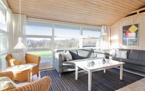 Gesine - 900M from the Sea: Plafond, Sol, Design Intérieur, Sol, Composite, Meubles, Recours, Hôtel, Conception, Daylighting
