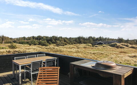 Judeth - 300M from the Sea: 
