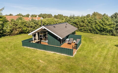 Seda - 600M from the Sea: Bois, Toit, Chalet, Cabane En Rondins, Biens, Faisceau, Lumber, Porche, Conception, Dur