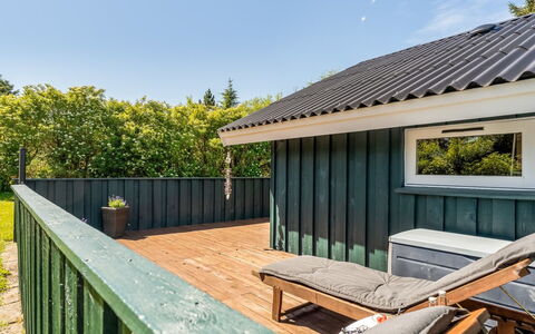 Seda - 600M from the Sea: Bois, Toit, Chalet, Cabane En Rondins, Biens, Faisceau, Lumber, Porche, Conception, Dur
