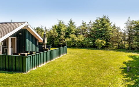 Seda - 600M from the Sea: Bois, Toit, Chalet, Cabane En Rondins, Biens, Faisceau, Lumber, Porche, Conception, Dur