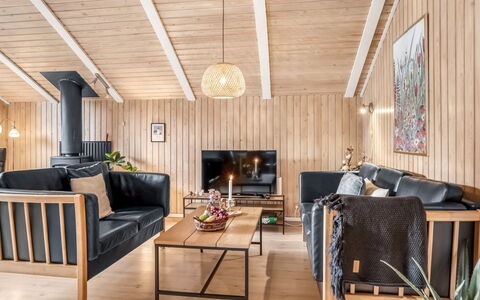 Seda - 600M from the Sea: Bois, Meubles, Sol, Design Intérieur, Parquet, Sol, Salon, Canapé, Dur, Domicile